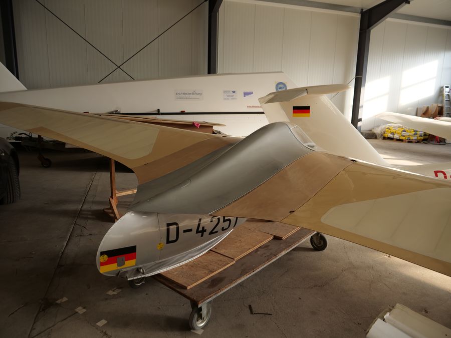 von hinten