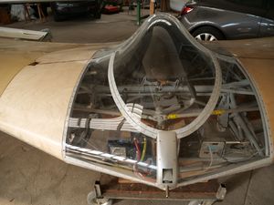Das Cockpit von leicht oben
